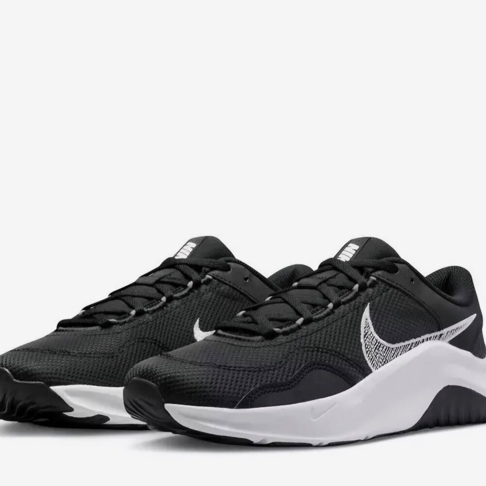 Nike Women's Black and White Mesh Running Shoes